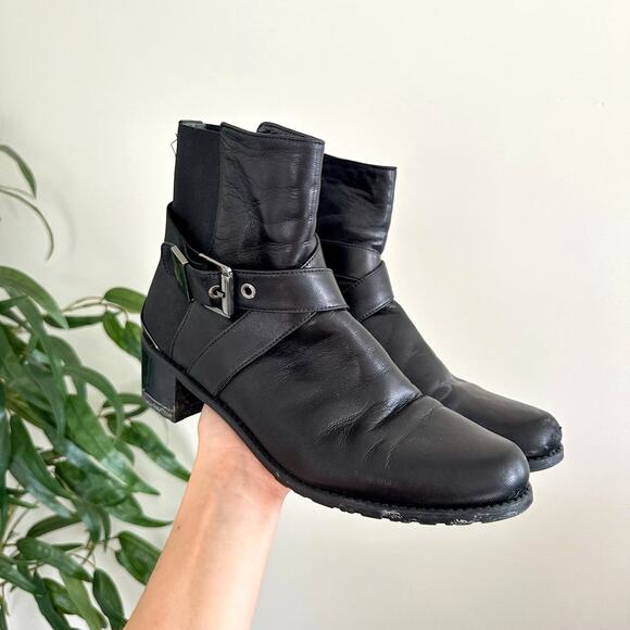 Stuart Weitzman Manlow Leather Ankle Moto Booties Black 8 $550 - Picture 1 of 10